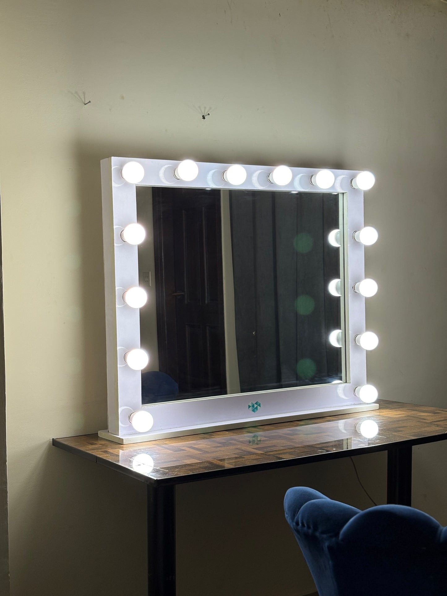 Glamour Desk Vanity Mirror White (36x24inch)