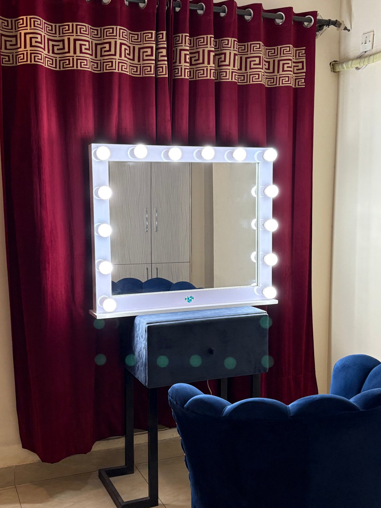 Glamour Desk Vanity Mirror White (36x24inch)